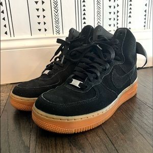 Nike Air Force 1 Hi - black suede with gum bottom